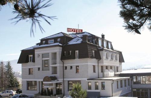 Pale Hotel | Hotel Damis