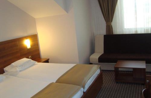 Pale Hotel | Hotel Damis
