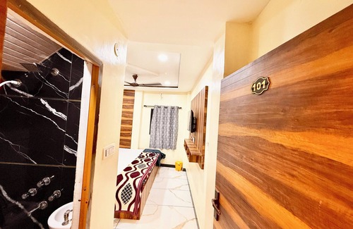 Ujjain Hotel | Hotel Demand - near Main Temple