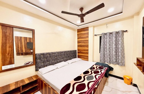 Ujjain Hotel | Hotel Demand - near Main Temple