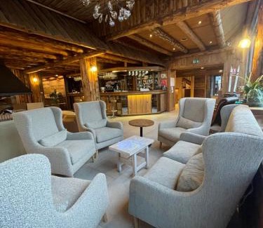 Font-Romeu-Odeillo-Via Hotel | Hotel des Pyrénées