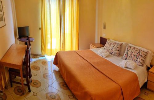 Sorrento Hotel | Hotel Desiree