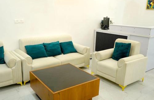 Ayodhya Hotel | Hotel Devyanta