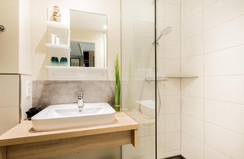 Emden Hotel | Hotel DH -Deutsches Haus-