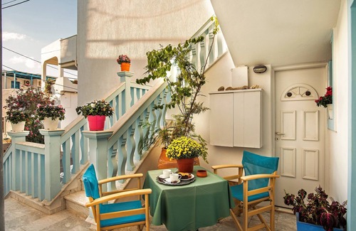 Adamas Apartment | Hotel Dionysis Studios