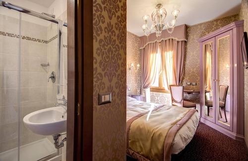 Dorsoduro Hotel | Hotel Domus Cavanis Venezia