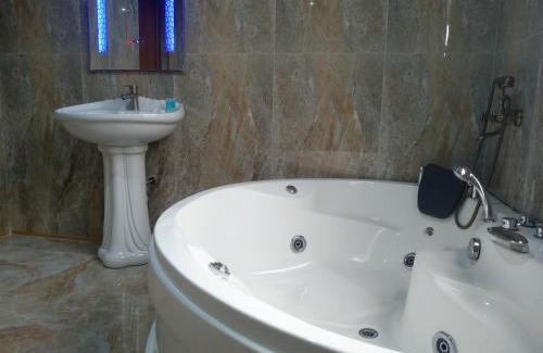 Kutaisi Hotel | Hotel Edemi Castle