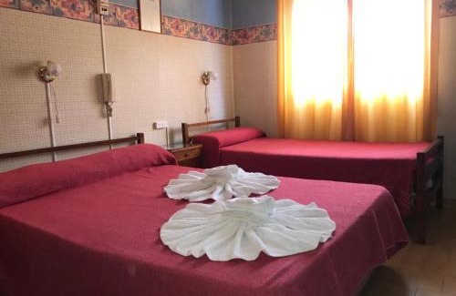 Villa Carlos Paz Hotel | HOTEL ESCORIAL