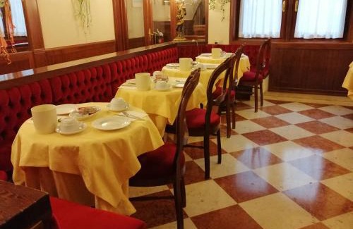 Santa Croce Hotel | Hotel Falier