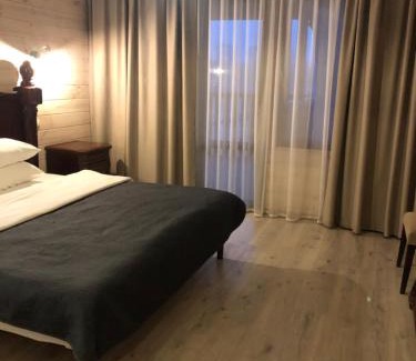 Dniprovs'kyi District Hotel | Hotel Fregat
