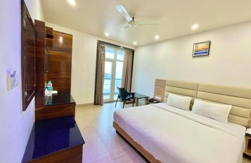 Puri Hotel | Hotel GPR Puri ! near Temples and All main attractions! Well-air-conditioned-hotel with-lift-and-parking-facility ! ମନ୍ଦିର ଏବଂ ସମସ୍ତ ମୁଖ୍ୟ ଆକର୍ଷଣ ନିକଟରେ ! Multi cuisine breakfast optionally provided - 2