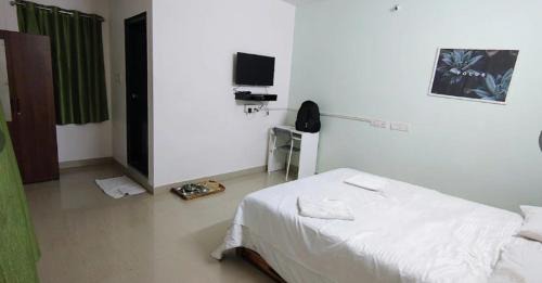 Kondapur House | Hotel Hanuman Inn
