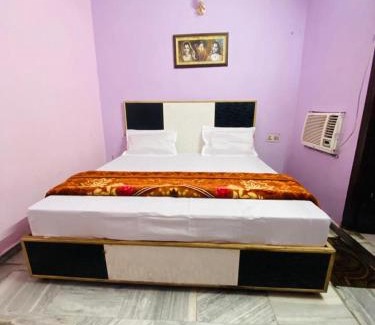 Haridwar House | Hotel Hari Ganga - Harkipauri Road