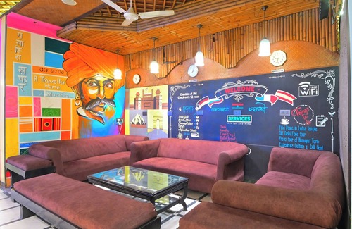 Paharganj Hotel | Hotel Hari Piorko