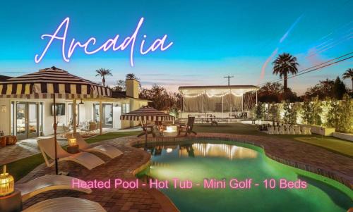 Camelback Shadows House | Hotel Homes - The Camelback Manor