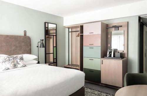 Central West End Hotel | Hotel Indigo Saint Louis Central West End by IHG