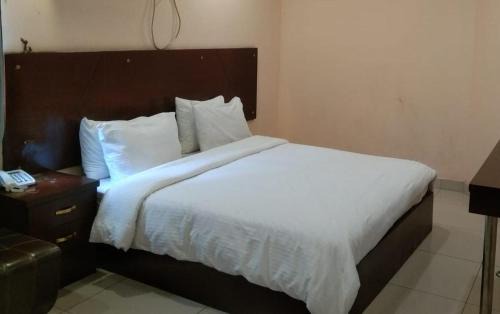 PECHS House | Hotel Inn PECHS