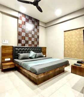 Indore Hotel | Hotel Ivanna