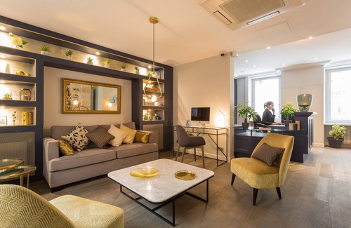 Batignolles Hotel | Hotel Jardin de Villiers