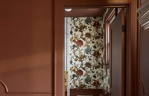 Stratford Apartment | Hotel Julie | Flat Six | As Seen on TV