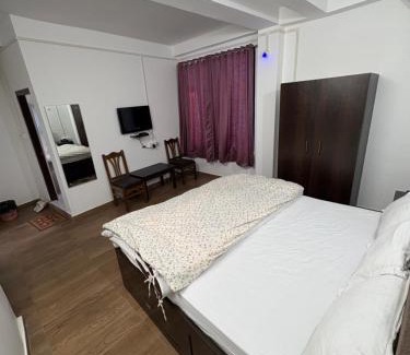 Tawang House | Hotel Kunzin