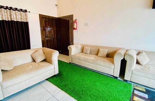 Ujjain Hotel | Hotel Kush Palace