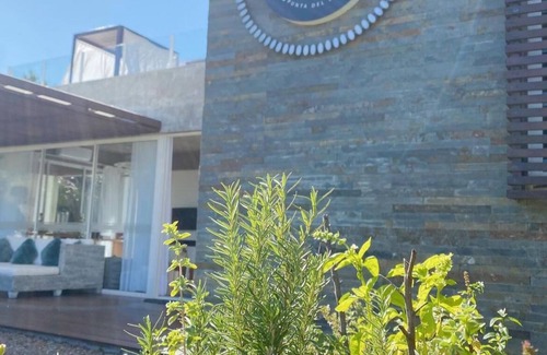 Punta Ballena Hotel | Hotel La Perla Domos