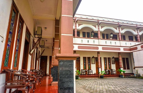 Laweyan Hotel | Hotel Laweyan Solo