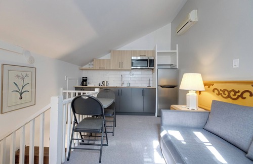 Vieux-Quebec-Cap-Blanc-colline Parlementaire Apartment | Hotel Le Cavalier - M11