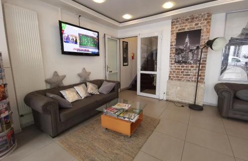 Quinze-Vingts Hotel | Hotel Le Saint-Hubert - Gare de Lyon Bastille