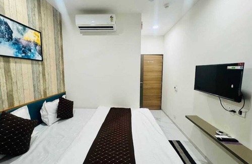 Ahmedabad Hotel | HOTEL LEGEND GOTA