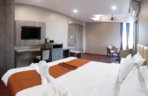 Sualkuchi Hotel | HOTEL LIVIN HUB
