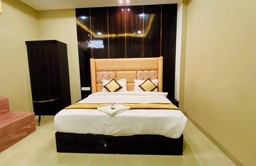 Rau Hotel | HOTEL LN PRIDE