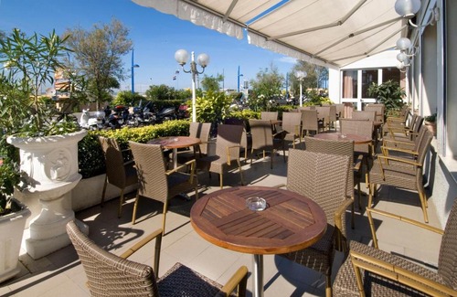 Cattolica Hotel | Hotel Lungomare