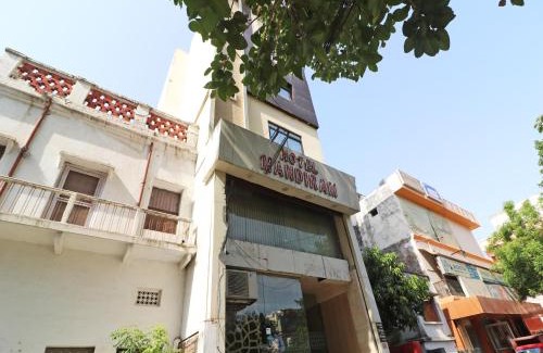 Allahabad Hotel | Hotel Mandiram
