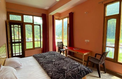 Gunehr Hotel | Hotel Manik