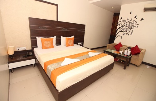 Raipur Hotel | Hotel Meera
