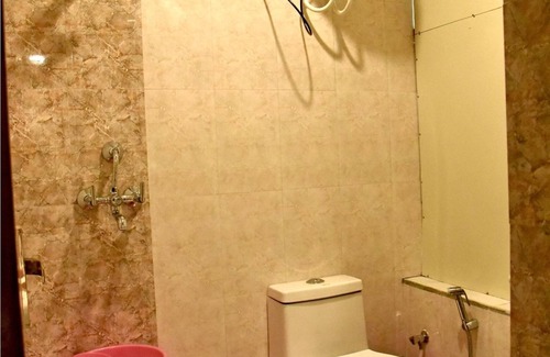 Sindhi Camp Hotel | Hotel Metro View