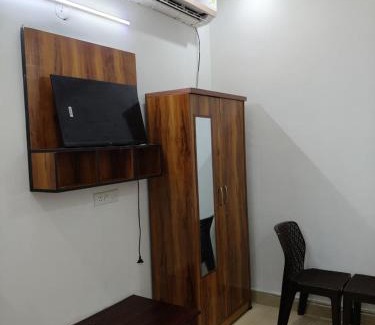 Noida Hotel | Hotel Metro View Sector 51