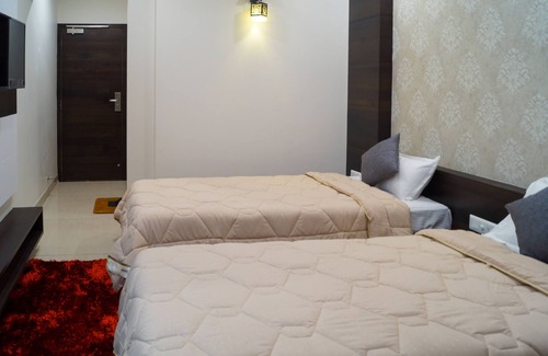 Vadodara House | Hotel Midtown