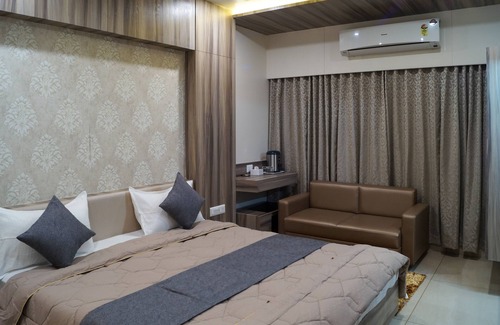 Vadodara House | Hotel Midtown