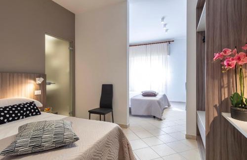 Riccione Hotel | Hotel Mocambo Riccione CENTRALISSIMO AL MARE