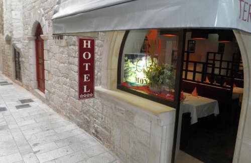Trogir Hotel | Hotel Monika