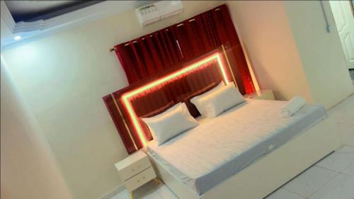 Karachi House | Hotel Moon River