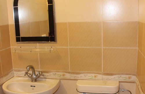 Sindhi Camp Hotel | Hotel Muskan Palace