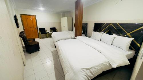 Multan Hotel | Hotel New Mid City Multan