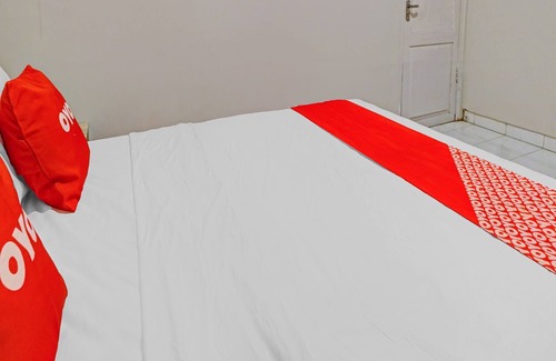 Klojen Hotel | Hotel O Btc Guest House Syariah