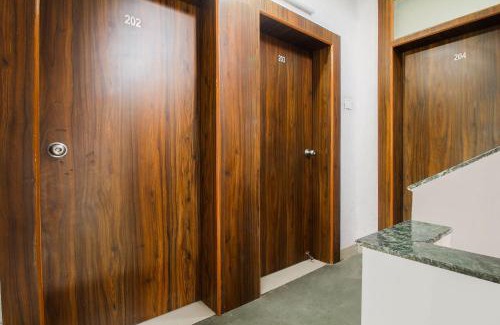 Koregaon Park Hotel | Hotel O Galaxy Near INOX
