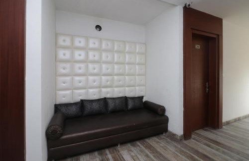 Mathura Hotel | Hotel O Kanchan Residency