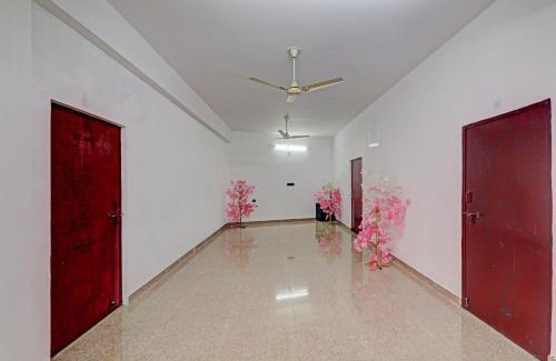 Lucknow Hotel | Hotel O Mahadevi Lawn